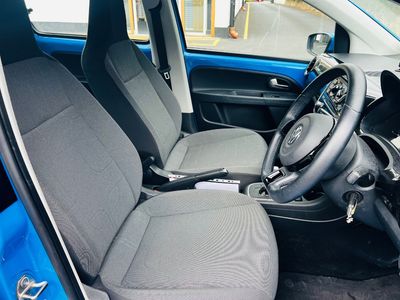 2015 Volkswagen up!