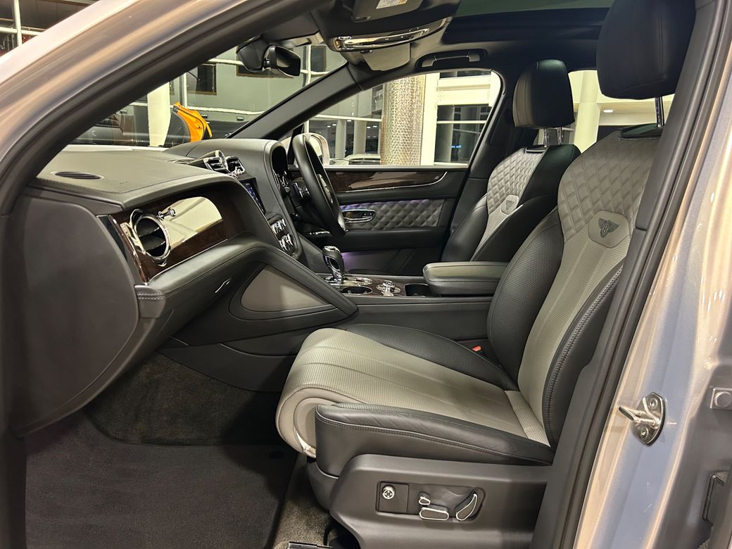 2022 Bentley Bentayga