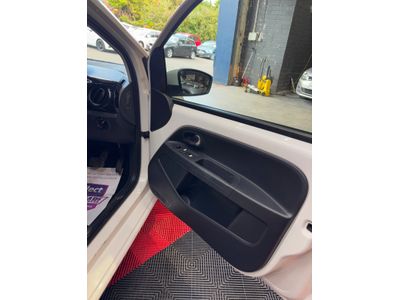2013 Volkswagen up!