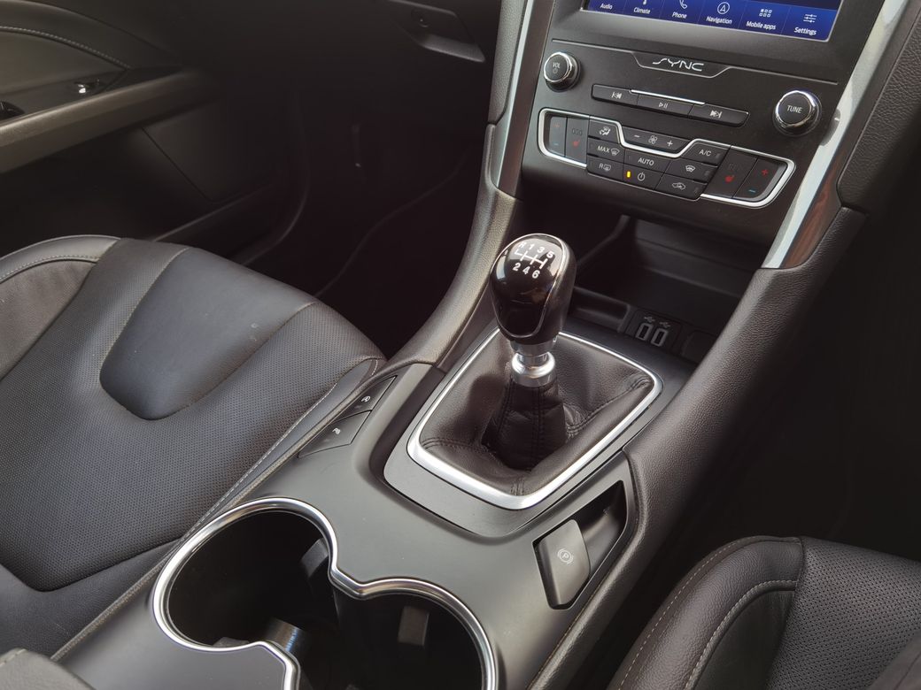 2021 Ford Mondeo