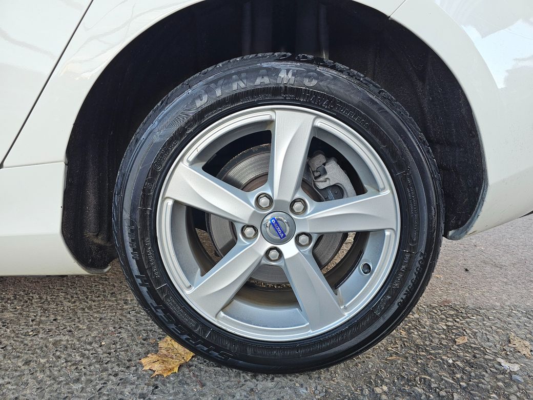 2013 Volvo V40