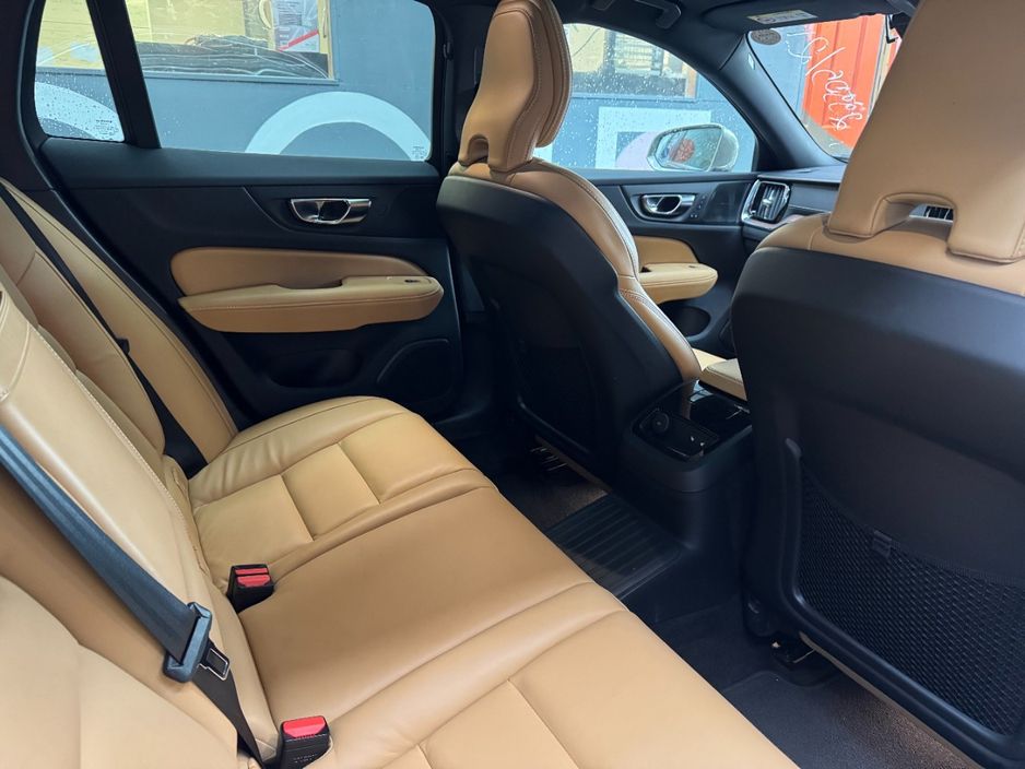 2021 Volvo V60