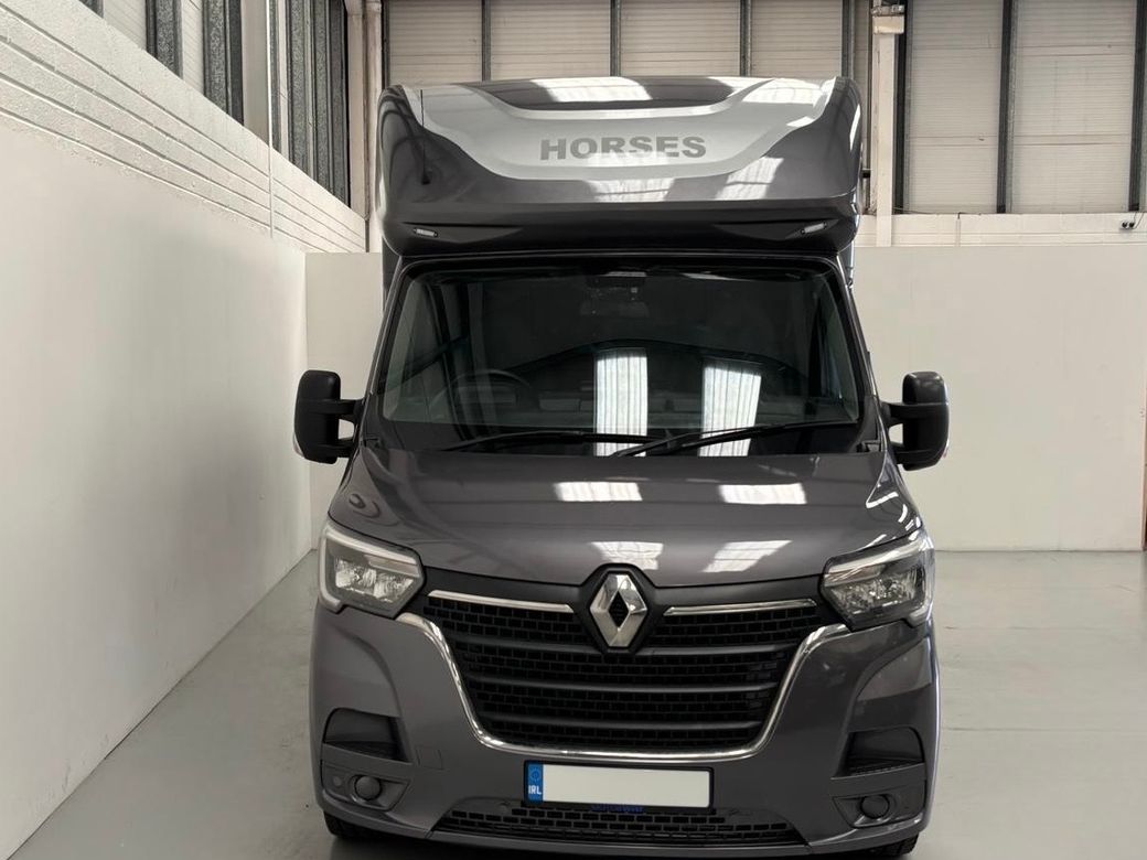 2020 Renault Master