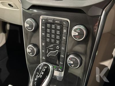 2018 Volvo V40