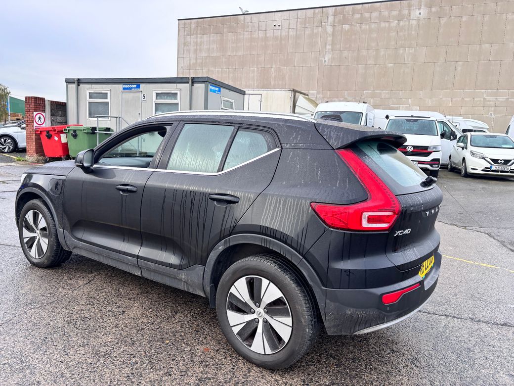 2022 Volvo XC40