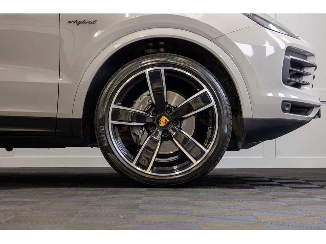 2022 Porsche Cayenne