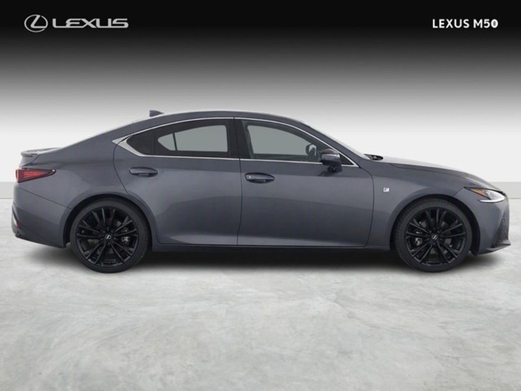 2023 Lexus ES 300h