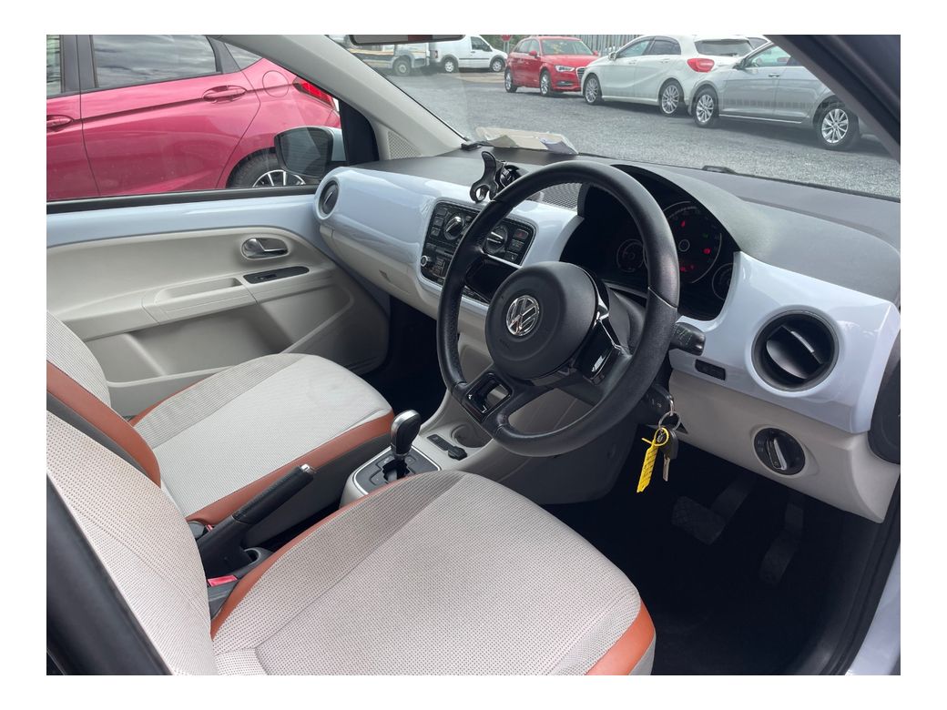 2013 Volkswagen up!