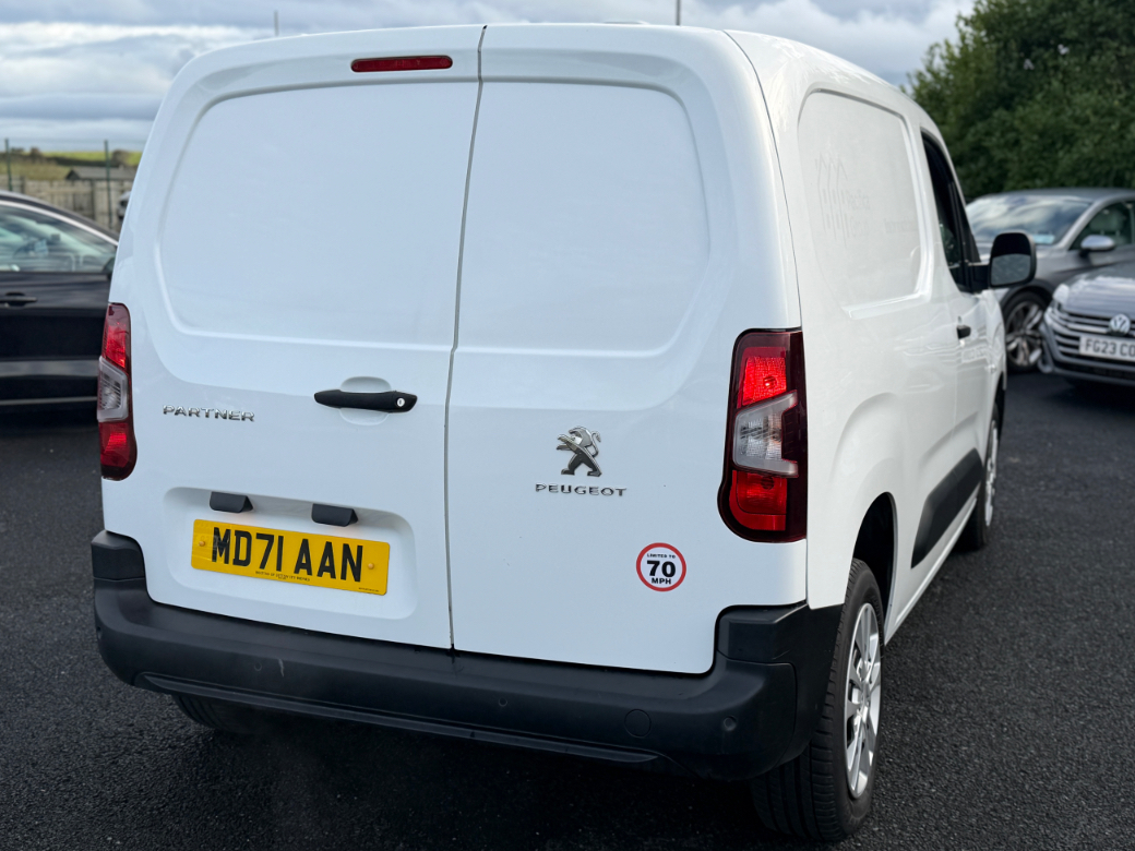 2022 Peugeot Partner