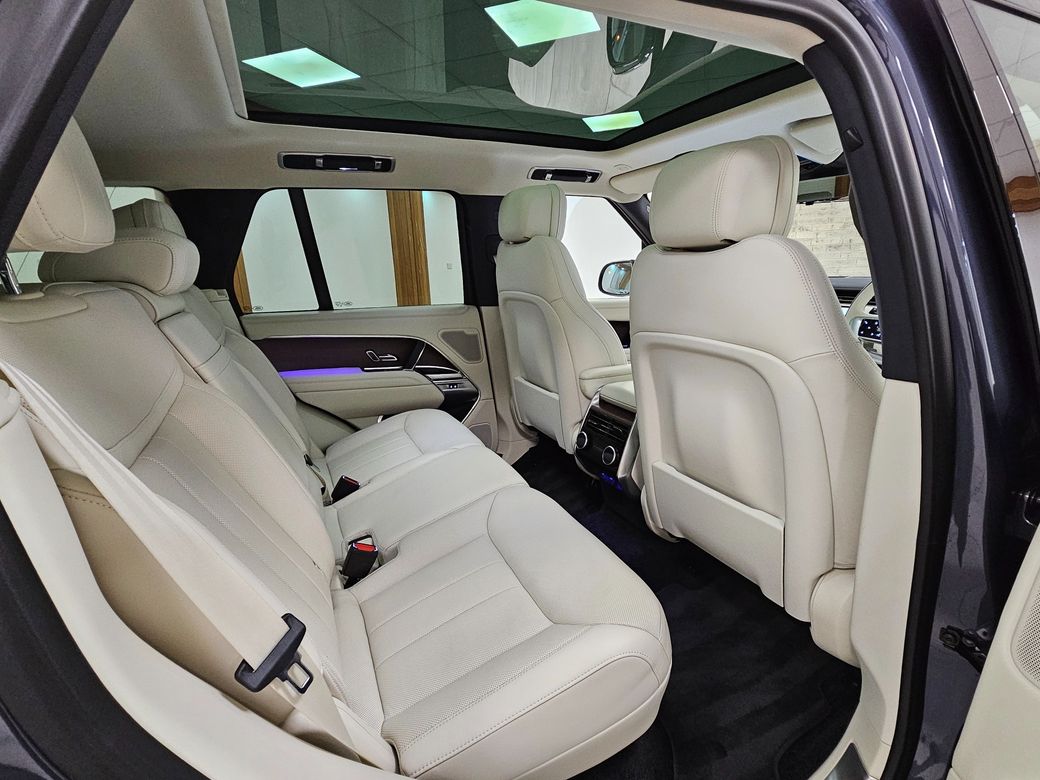 2025 Land Rover Range Rover