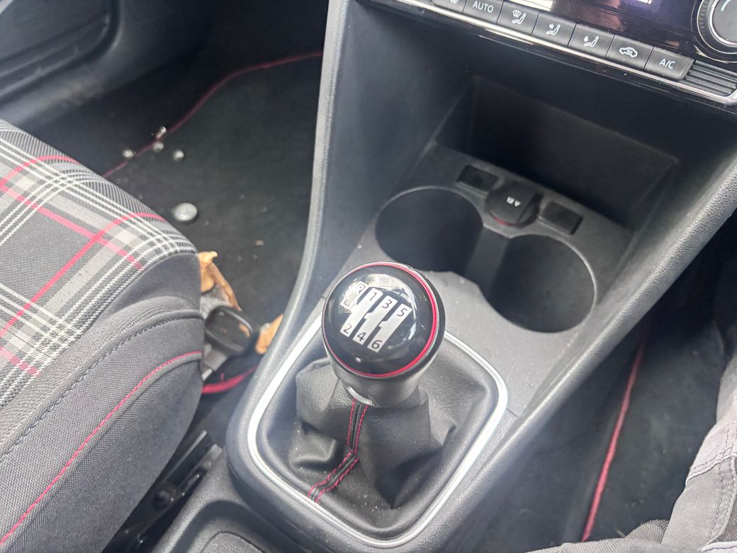 2015 Volkswagen Polo