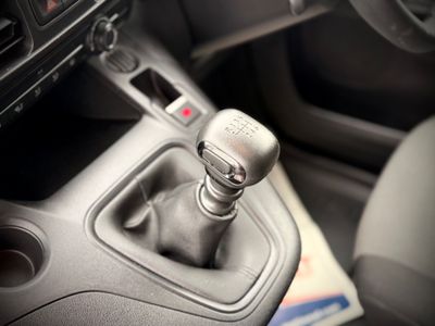 2023 Peugeot Partner