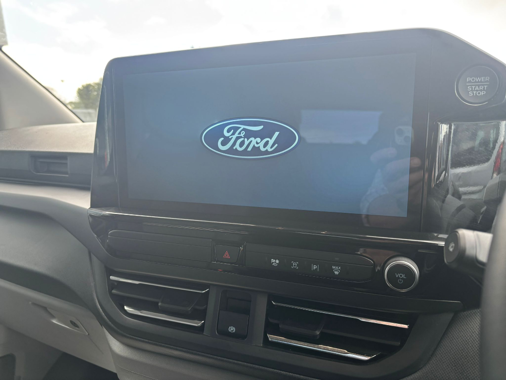 2026 Ford Tourneo Custom