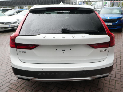 2019 Volvo V90 Cross Country