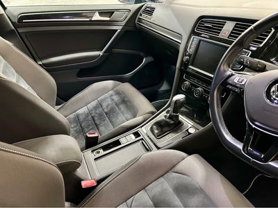 2016 Volkswagen Golf