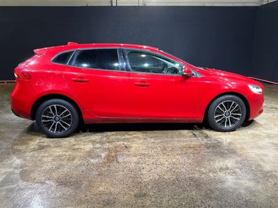 2018 Volvo V40