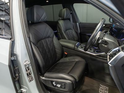 2023 BMW X7