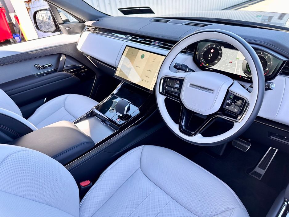 2025 Land Rover Range Rover Sport