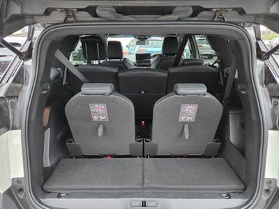 2023 Peugeot 5008