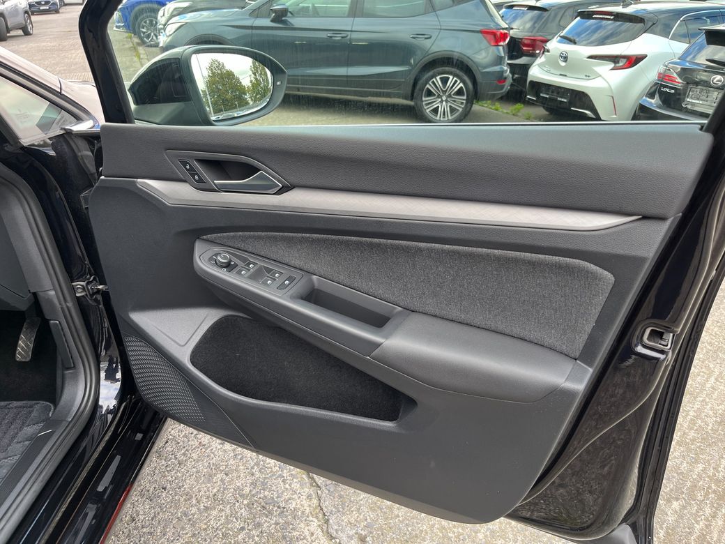 2023 Volkswagen Golf