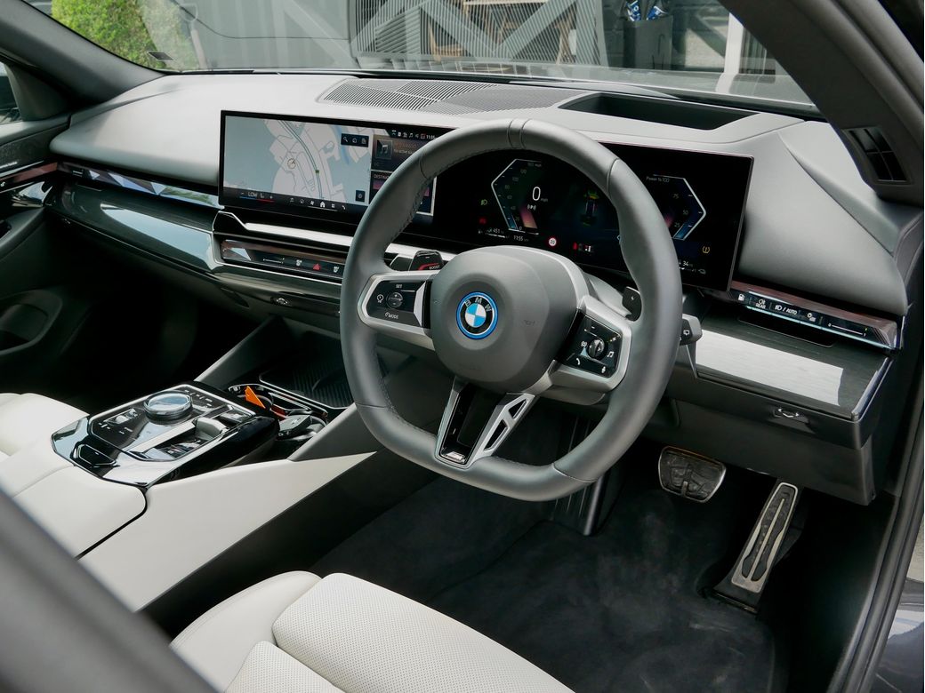 2025 BMW 5 Series