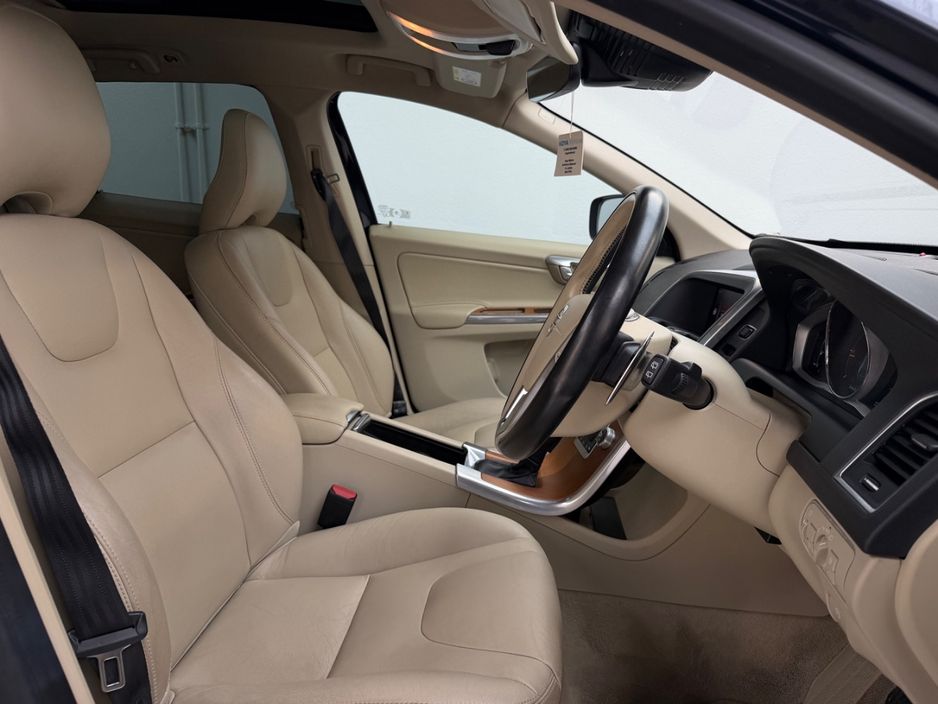 2017 Volvo XC60