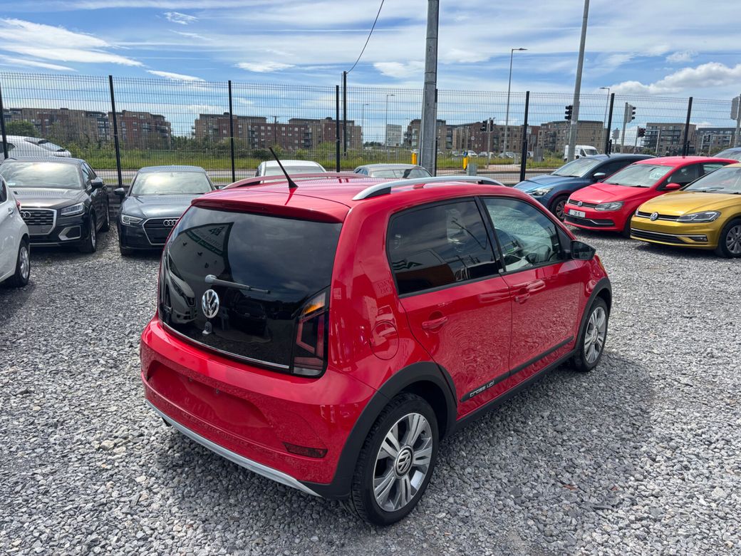 2017 Volkswagen up!