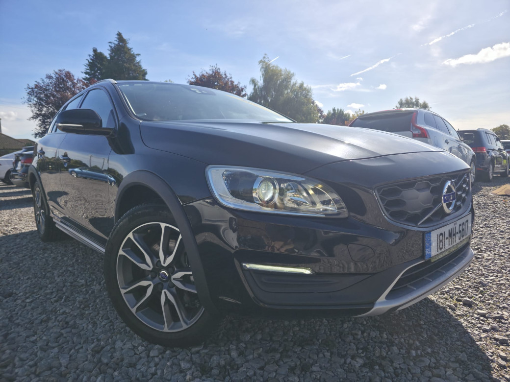 2018 Volvo V60 Cross Country