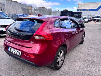 2015 Volvo V40