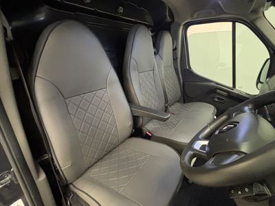 2020 Renault Master