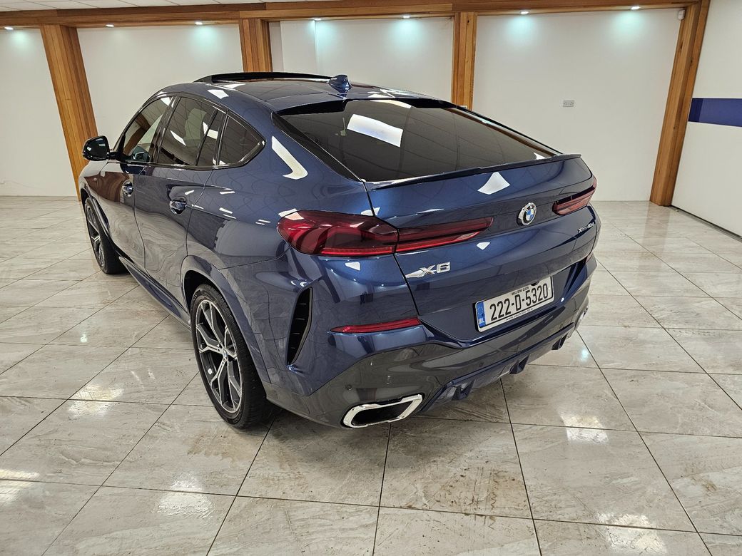 2022 BMW X6