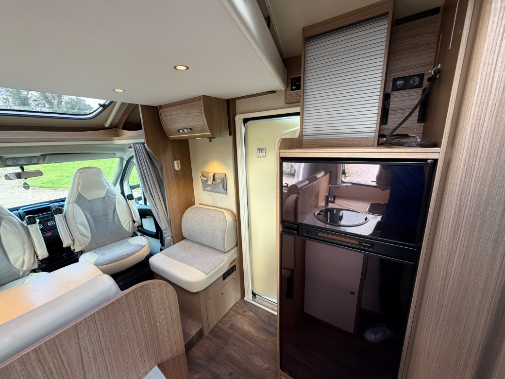 2018 CARADO  T449 LOW PROFILE L.H.D AUTO 