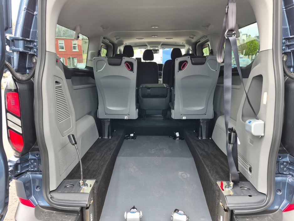 2026 Ford Tourneo Custom