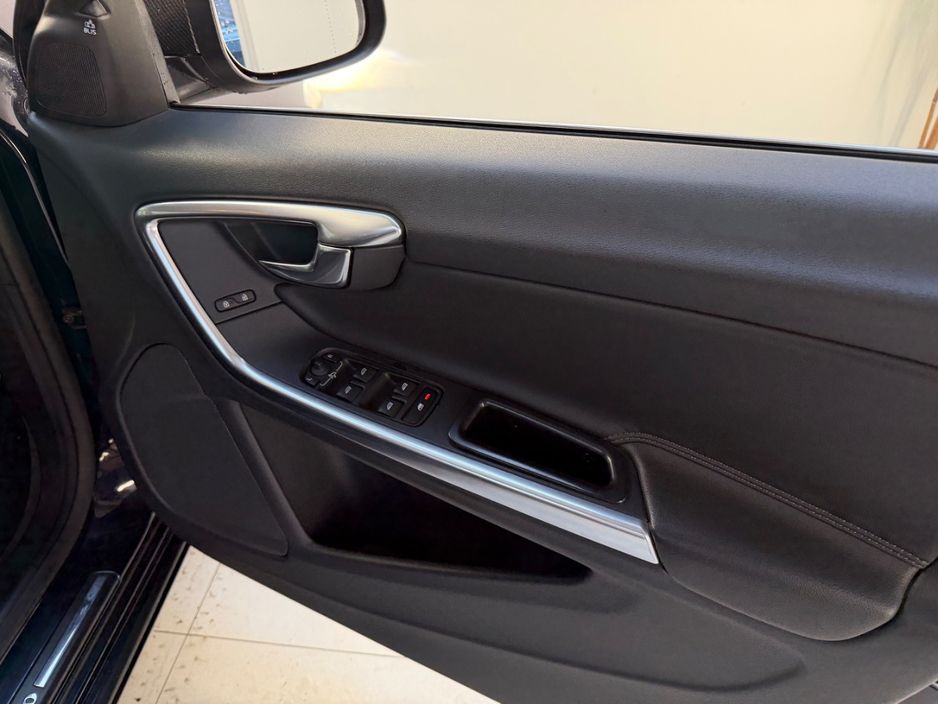 2017 Volvo V60