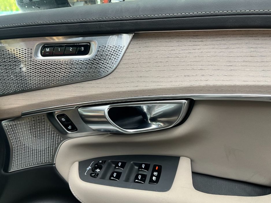 2025 Volvo XC90