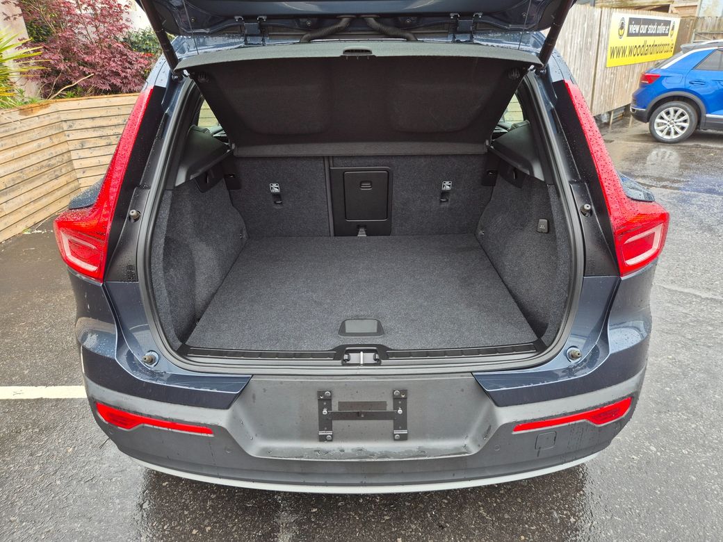 2022 Volvo XC40
