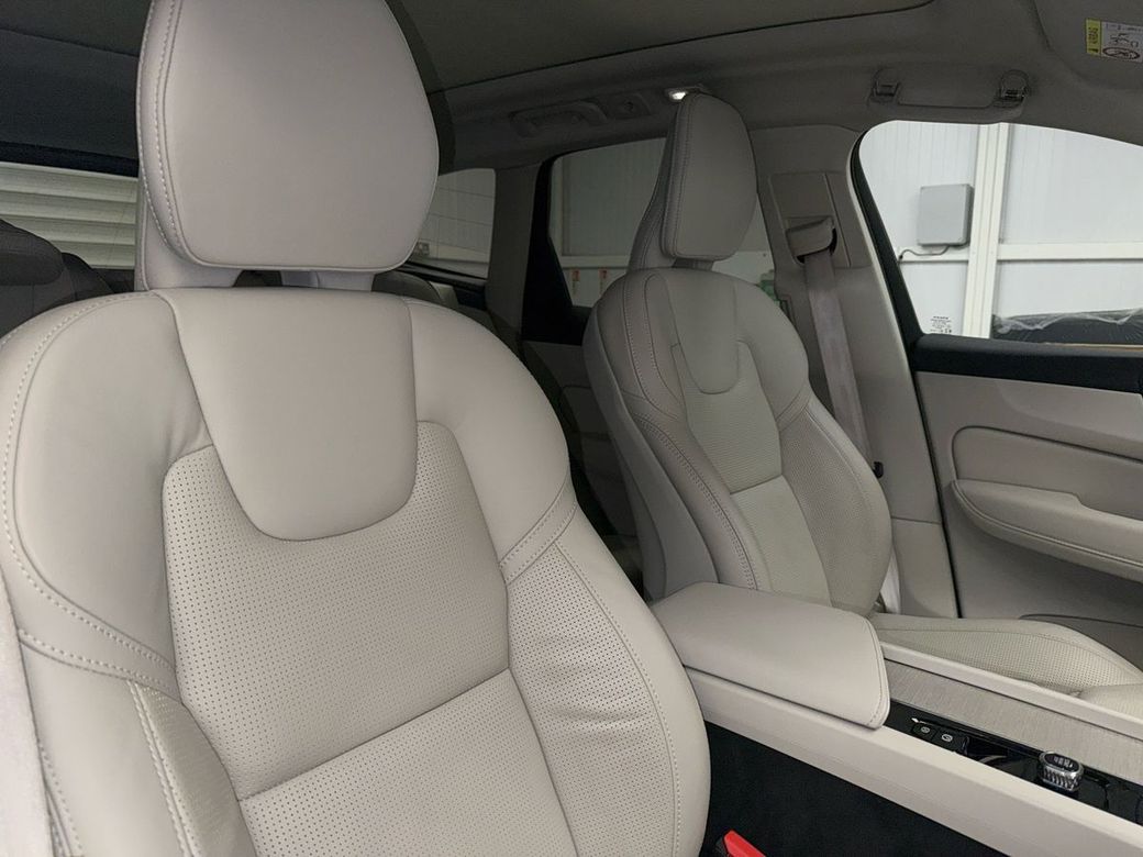 2022 Volvo XC60