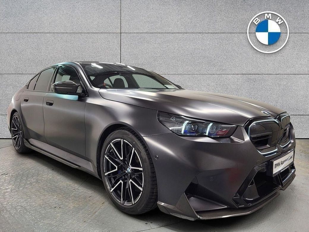 2025 BMW M5