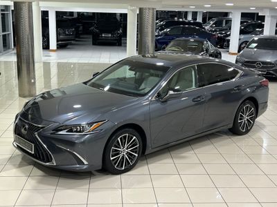 2023 Lexus ES 300h