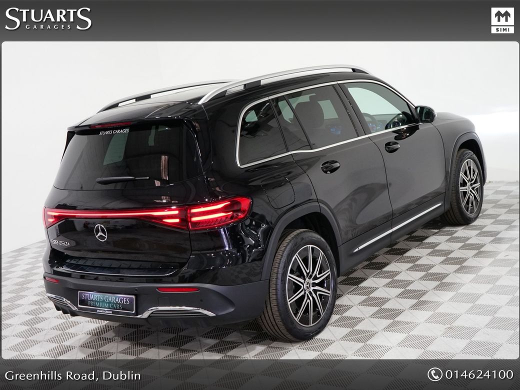 2025 Mercedes-Benz EQB