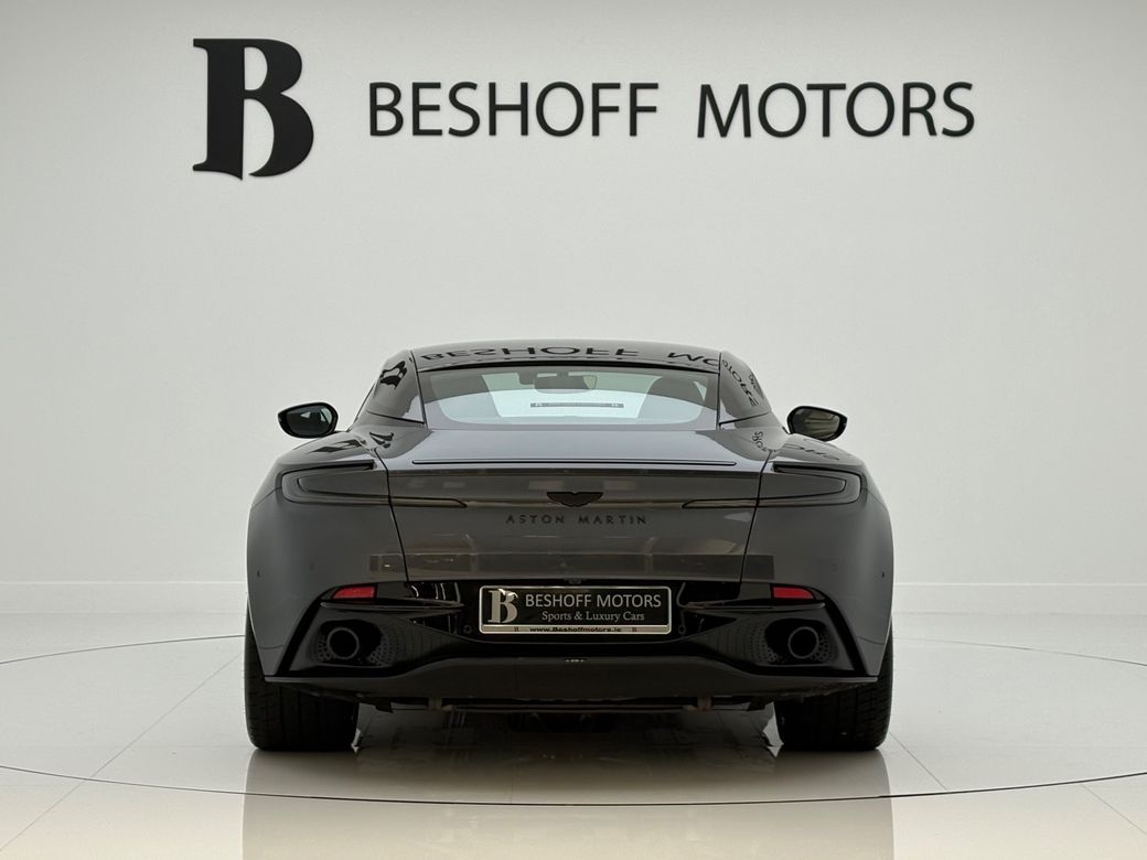 2022 Aston Martin DB11