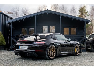 2024 Porsche 718 Cayman