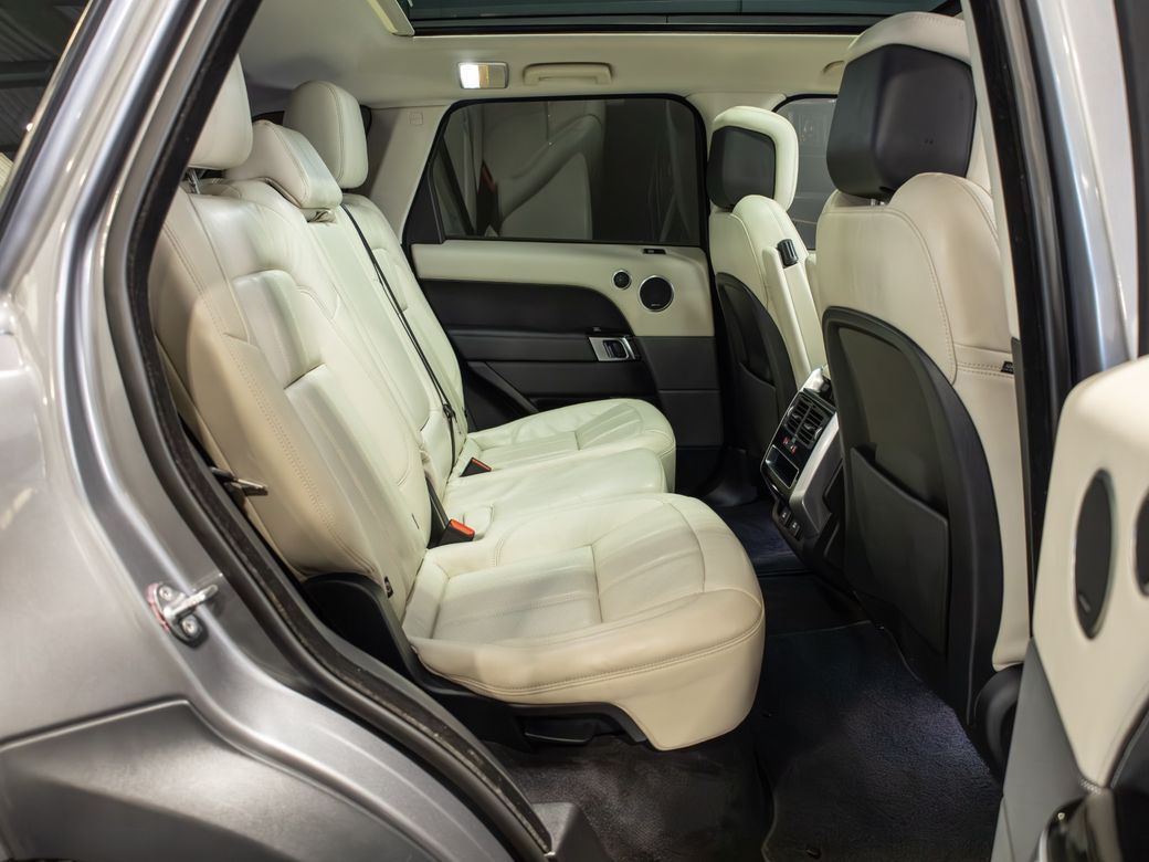 2021 Land Rover Range Rover Sport