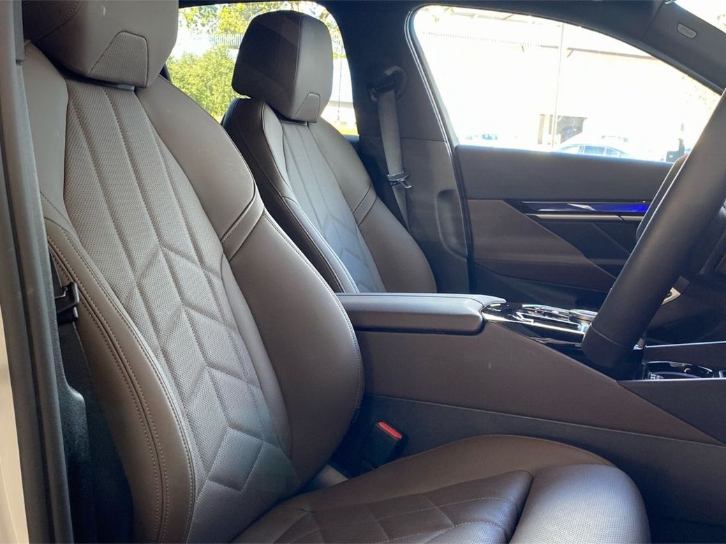 2025 BMW 5 Series