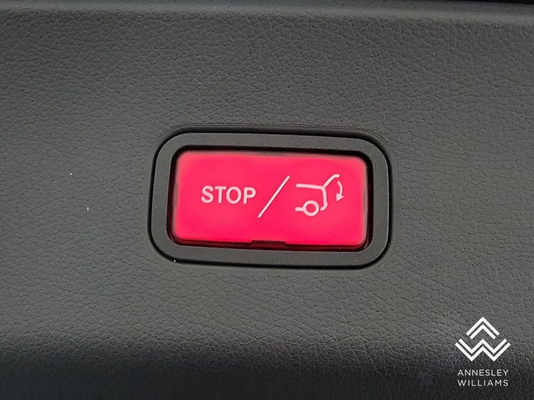 2025 Mercedes-Benz GLC Class