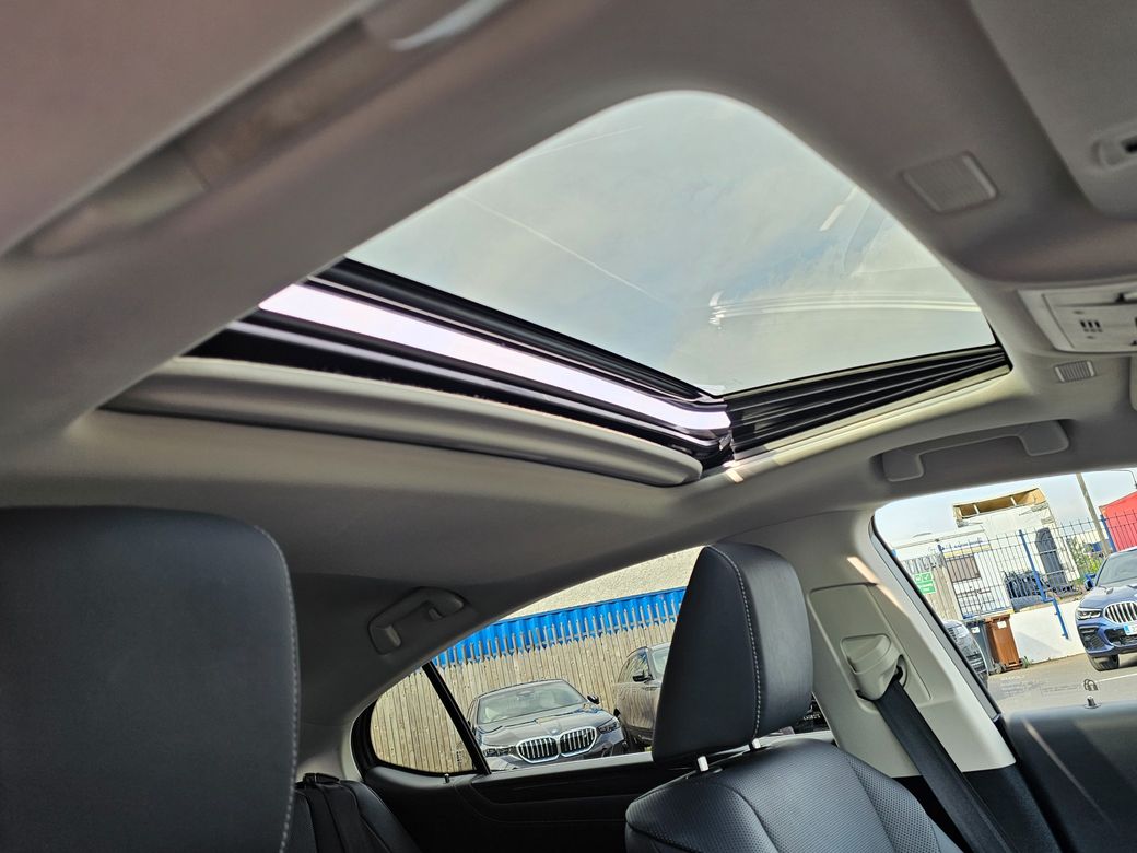 2021 Lexus ES 300h