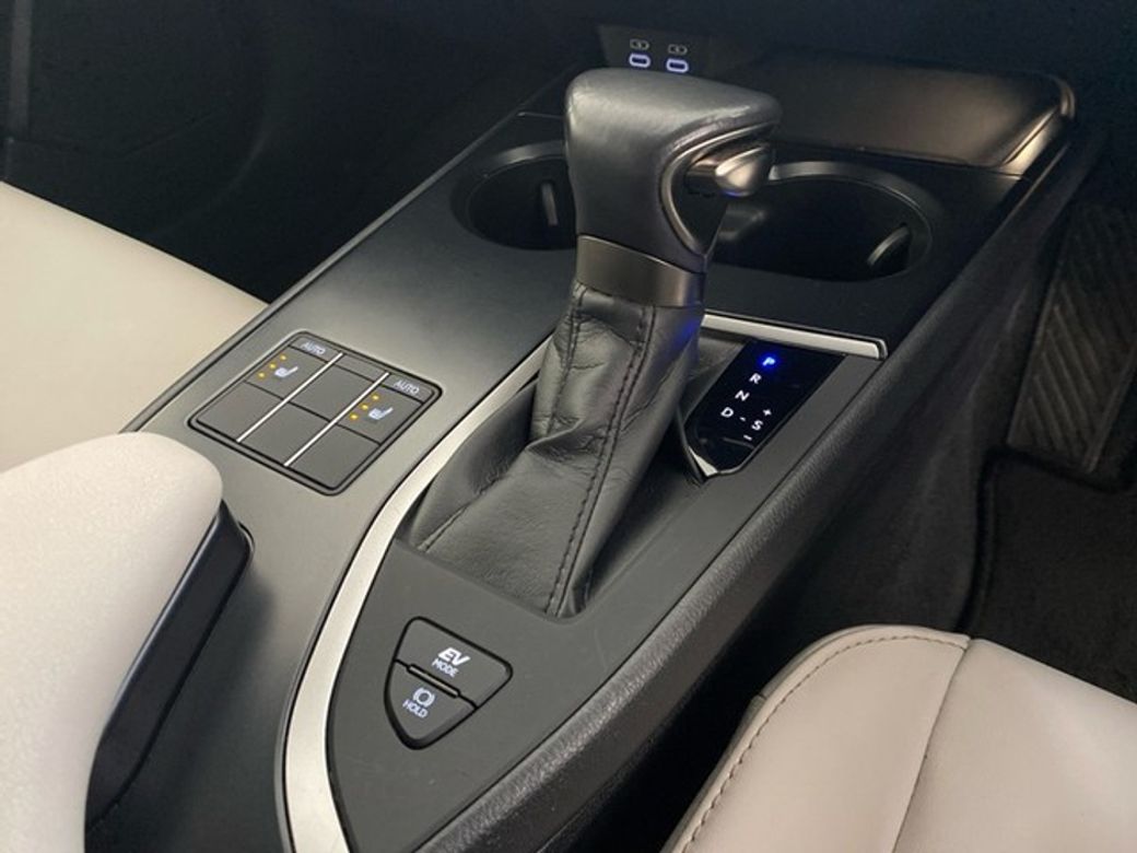2023 Lexus UX 250H