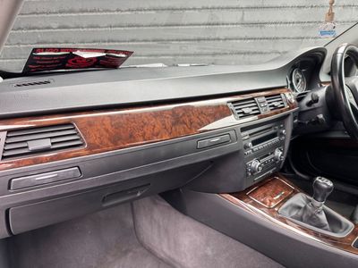 2012 BMW 3 Series