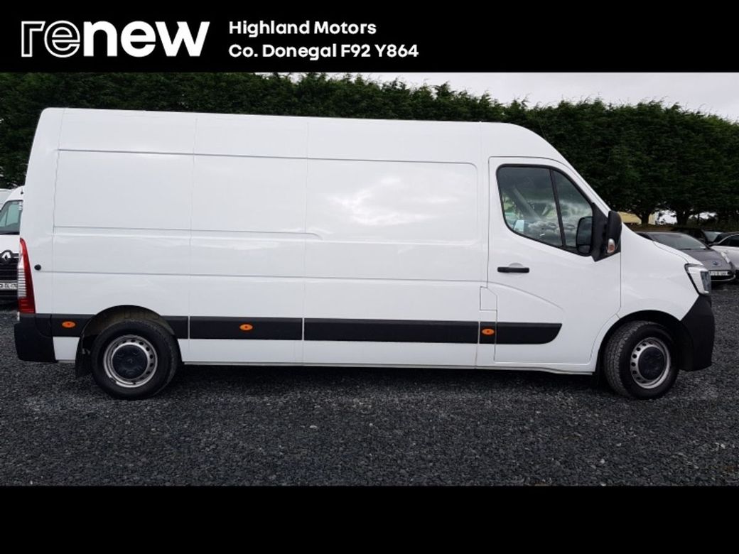 2024 Renault Master