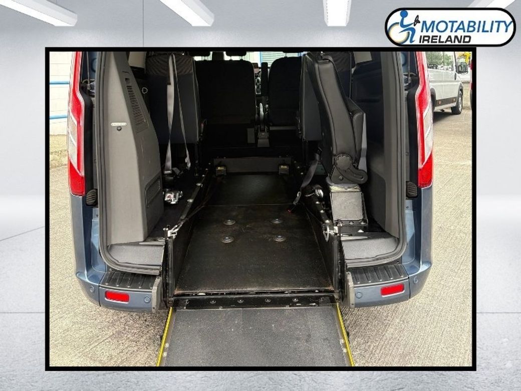 2020 Ford Tourneo